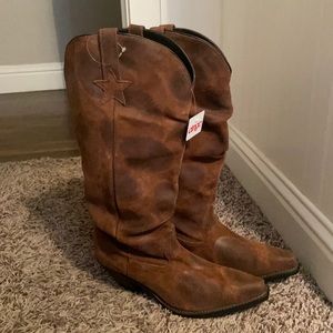 DINGO COWGIRL BOOTS 10M